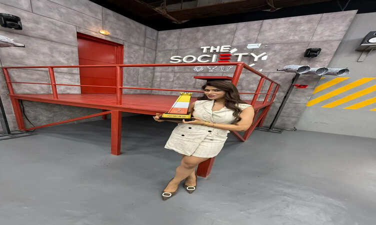 महिमा गुप्ता "The Society" के दूसरे सीज़न में हिस्सा लेने के लिए है&nbsp;उत्साहित, 9 मार्च से JioHotstar पर होगा प्रीमियर
