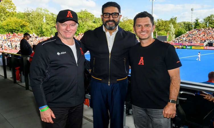 ETPL BRINGS CRICKET AND HOCKEY TOGETHER AS ABHISHEK BACHCHAN, RAHUL DRAVID, STEVE WAUGH AND JAMIE DWYER ATTEND INDIA-NETHERLANDS FIH HOCKEY WORLD CUP 2026 FIXTURE