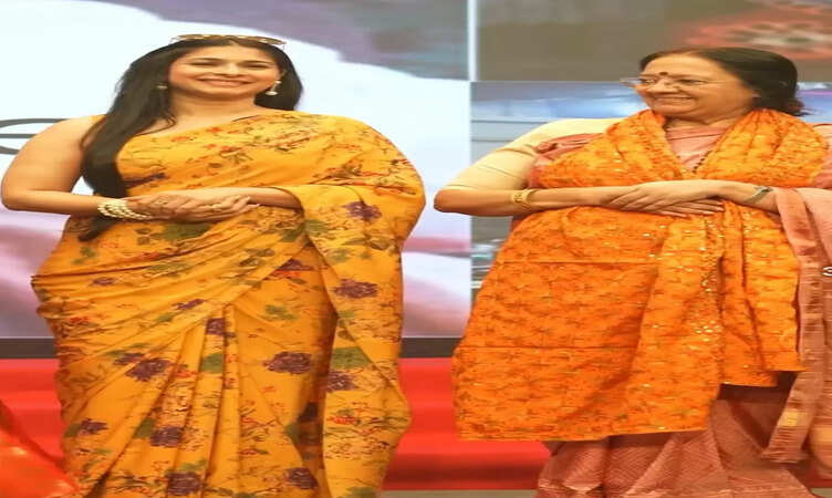 अभिनेत्री तनिशा मुखर्जी ने SVKM जे.वी. पारेख इंटरनेशनल स्कूल के इंटर-क्लान सांस्कृतिक कार्यक्रम &lsquo;जश्न-ए-भारत&rsquo; में मुख्य अतिथि और जज के रूप में शिरकत कर देशभक्ति और प्रेरणा का रंग भर दिया।