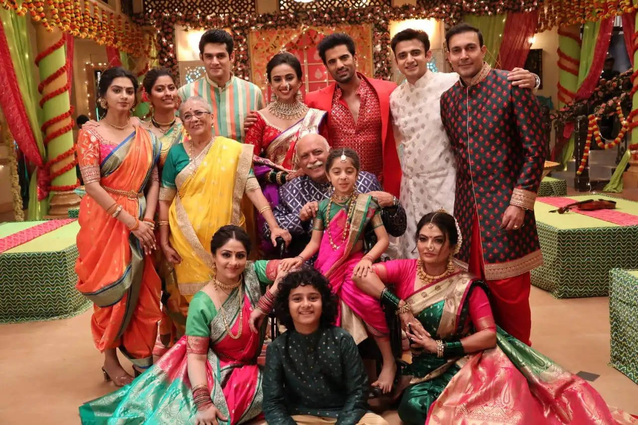 Visual Delight: Baatein Kuch Ankahee Si' Cast Shines in Maharashtrian Attire