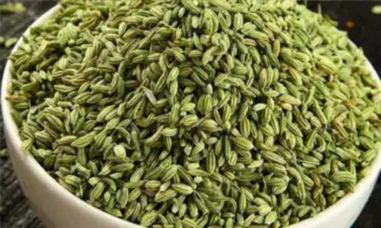 स्वास्थ्य के लिए बेहद गुणकारी होती है सौंफ, इसके फायदे जानकर आप हो जाएंगे हैरान