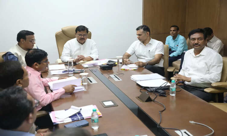 CM मोहन यादव विद्युत कंपनियों के 1060 कर्मचारियों को देंगे नियुक्ति-पत्र,&nbsp;ऊर्जा मंत्री ने&nbsp;तैयारियों की समीक्षा की