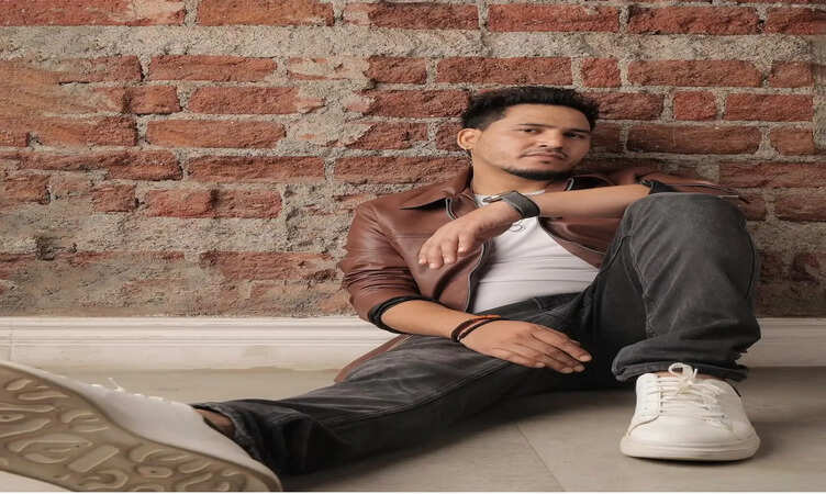 Singer&nbsp;Dev Negi, Bollywood's Reigning King of Party Anthems, Turns Up the Energy with "Thummak Thummak" from The Vvaan