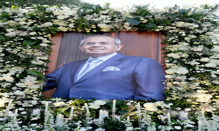 मुंबई में दिवंगत गोपीचंद पी हिंदुजा की स्मृति में प्रार्थना सभा, देश के प्रमुख सितारों ने दी श्रद्धांजलि