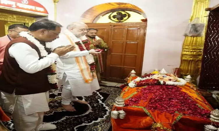 गृह मंत्री अमित शाह और सीएम विष्णुदेव साय ने दंतेश्वरी मंदिर में की पूजा-अर्चना,&nbsp;देश-प्रदेश की समृद्धि की कामना