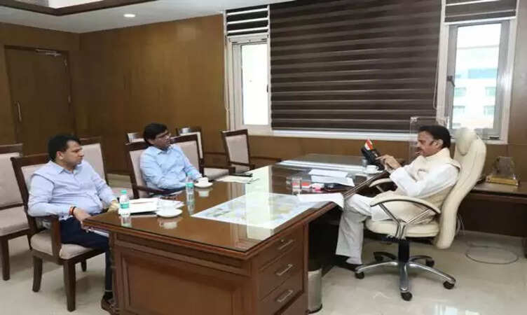 MP News: डिप्टी सीएम&nbsp;शुक्ल ने विंध्य क्षेत्र और प्रभार ज़िले सागर के सड़क निर्माण कार्यों की समीक्षा की