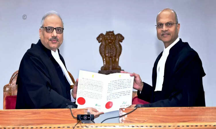 CG News: न्यायमूर्ति रविन्द्र कुमार अग्रवाल होंगे छत्तीसगढ़ उच्च न्यायालय के स्थायी न्यायाधीश, शपथ की&nbsp;ग्रहण