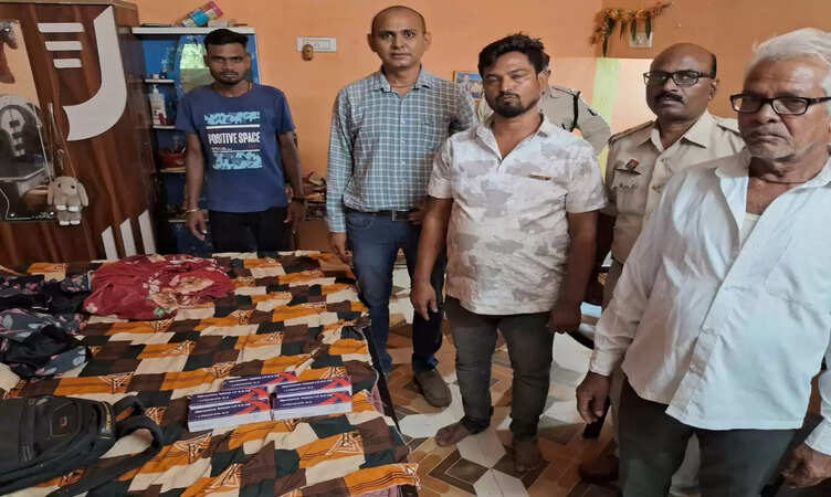 CG News: नशीली दवाओं के दुरुपयोग पर रोकथाम के लिए राज्य भर में कार्रवाई&nbsp;जारी, आरोपियों को लिया गया हिरासत में।