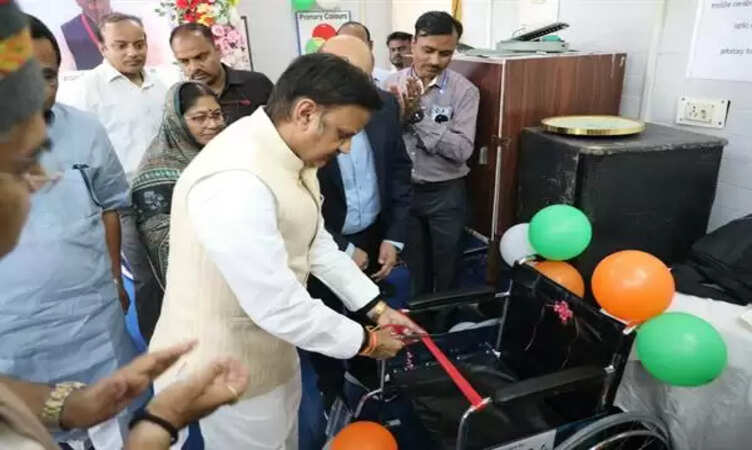 Rewa News: डिप्टी सीएम राजेन्द्र शुक्ल ने&nbsp;संजय गांधी अस्पताल में डक्ट कूलिंग सिस्टम और व्हीलचेयर का किया लोकार्पण