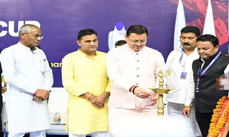 उत्तराखंड में पहली बार एशियन कैडेट फेंसिंग कप का आगाज़, 17 देशों के खिलाड़ी दिखाएंगे तलवारबाज़ी का दम