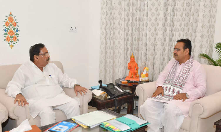 Rajasthan News: सीएम&nbsp;शर्मा&nbsp;से 7वें राज्य वित्त आयोग के नवनियुक्त अध्यक्ष चतुर्वेदी ने की मुलाकात