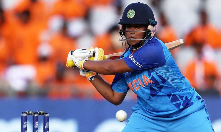Womens T20 World Cup: भारत ने पाकिस्तान को सात विकेट से हराया