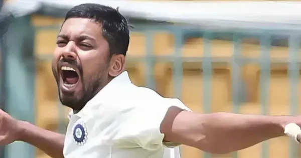 IND vs SA 2nd Test: भारत ने दक्षिण अफ्रीका के खिलाफ दूसरे टेस्ट के लिए आवेश खान को टीम में किया शामिल