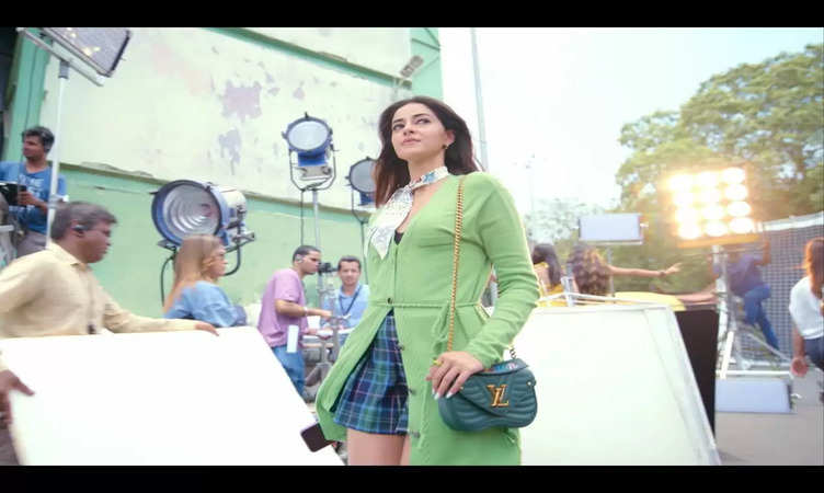 Ananya Panday Showcases Her Comic Talent in 'Call Me Bae' Trailer