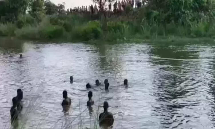 Darbhanga News: कमला नदी में स्नान करने गए 4 बच्चो की&nbsp;डूबने से हुई मौत, सीएम&nbsp;नीतीश&nbsp;ने गहरी शोक संवेदना व्यक्त की।