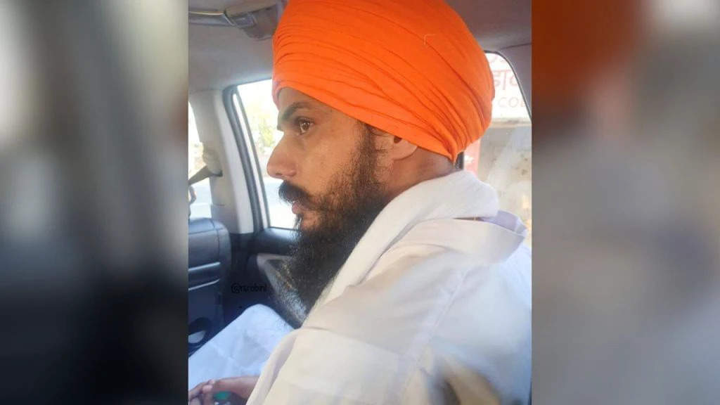 Amritpal Singh Arrest: खालिस्तान समर्थक अमृतपाल सिंह रातभर निहारता रहा जेल की दीवारें, तन्हाई सेल में है बंद