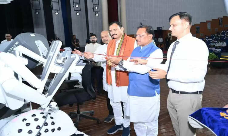 रोबोटिक सर्जरी छत्तीसगढ़ में चिकित्सा सुविधाओं के विकास में एक नया आयाम: सीएम विष्णु देव साय