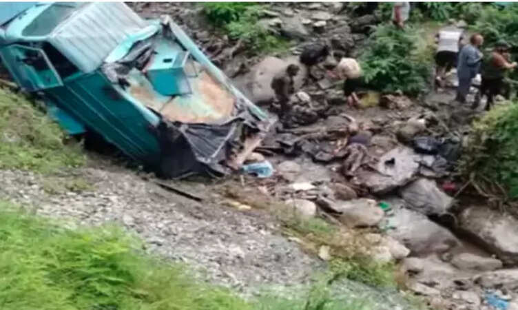 JK BSF Bus Accident:&nbsp;उधमपुर में दर्दनाक हादसा, सीआरपीएफ जवानों से भरी बस गहरी खाई में गिर, 3 की मौत, 15 घायल