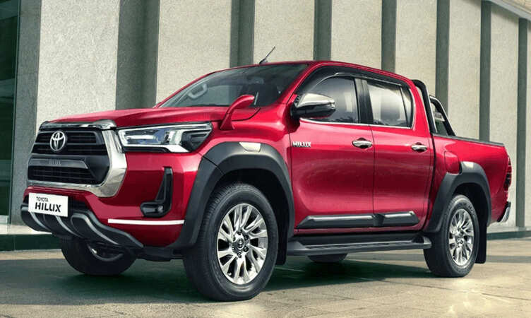 Toyota Hilux Features: लग्जरी फीचर्स, बेहतरीन लुक और शानदार इंटीरियर टोयोटा हिलक्स को बनाता है खास