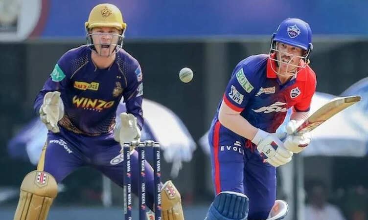 IPL 2022: आईपीएल तक पहुंचा पुष्पा मूवी का क्रेज, डेविड वॉर्नर ने उतारी श्रीवल्ली स्टेप्स की नकल, देखे&nbsp;Video