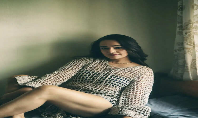 From Romance To Crime: 5 Ways Apoorva Arora Is Breaking Her Own Mold