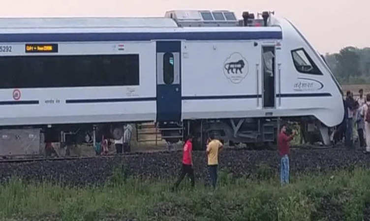 Vande Bharat Express: क्षतिग्रस्त होने के बाद आज रद्द की गई पुरी-हावड़ा वंदे भारत एक्सप्रेस