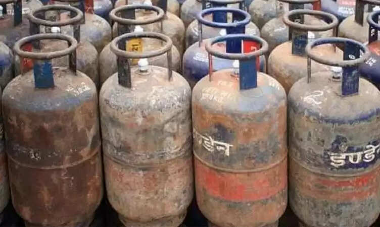 1 सितंबर के पहले दिन महंगाई से राहत एलपीजी सिलेंडर के दाम में हुई 100 रुपए की कटौती