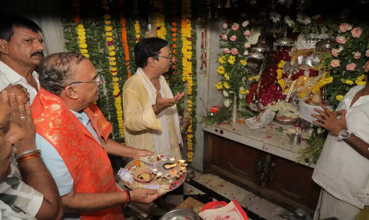 Rajasthan News: विधानसभा अध्यक्ष देवनानी ने आगरा गेट स्थित श्री गणेश जी महाराज के किए&nbsp;दर्शन