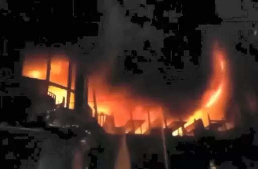 बांग्लादेश की राजधानी ढाका में बड़ा हादसा, एक इमारत में लगी आग, लगभग 46 लोगों की मौत