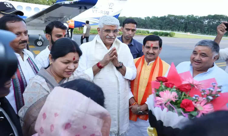 केन्द्रीय&nbsp;मंत्री&nbsp;गजेन्द्र सिंह शेखावत का रायगढ़ आगमन पर हुआ&nbsp;भव्य स्वागत