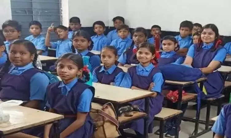 CG News: युक्तियुक्तकरण नीति से बदली स्कूल की तस्वीर, खुशबू जैसे बच्चों को मिला सीखने का अवसर