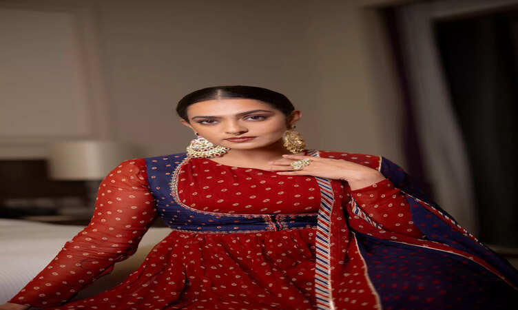 Actress Parvathy Thiruvothu champions equality with 'Read Me My Rights' campaign on Republic Day