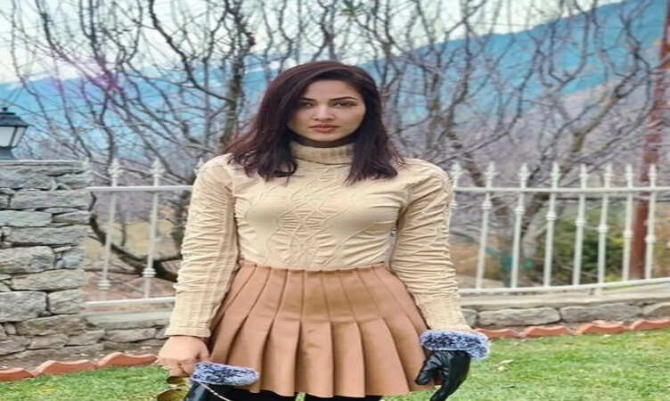 इन फैशनेबल ट्रिक्स के साथ सर्दियों में अपने स्टाइल को बरकरार रख रहे हैं टीवी कलाकार !