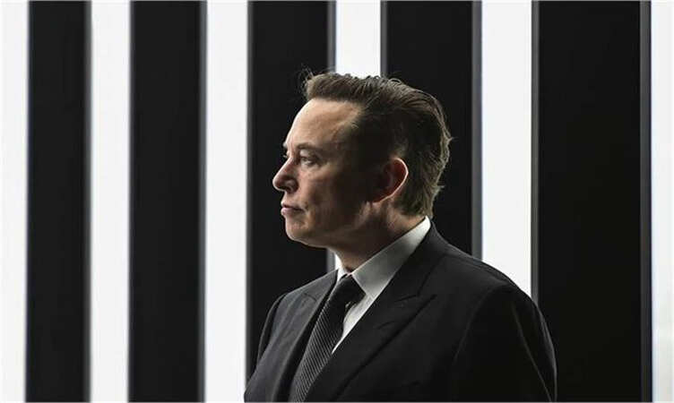 Tesla का CEO पद नहीं छोड़ेंगे एलन मस्क, अटकलों को किया खारिज