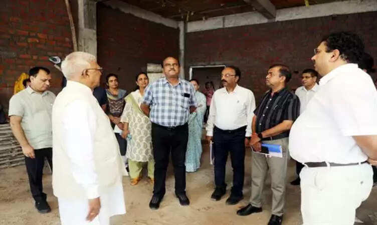 MP News: राज्यपाल मंगुभाई पटेल ने किया राजभवन में हो रहे पुनर्निर्माण कार्यों का निरीक्षण