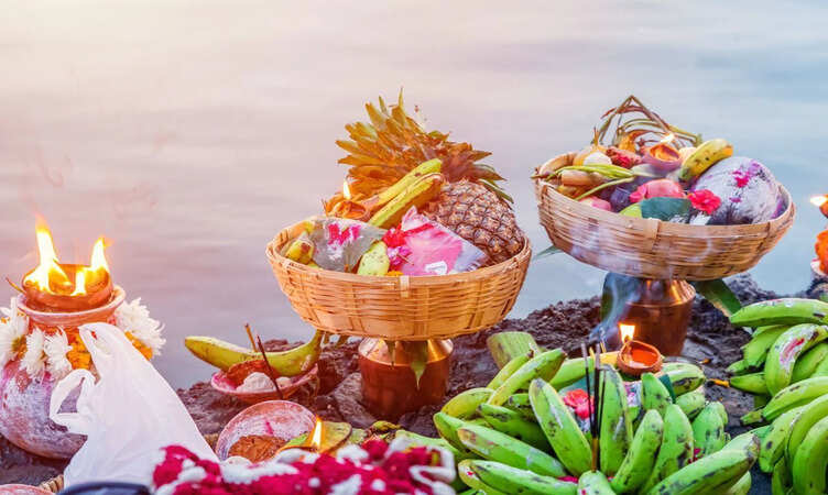 Chaiti Chhath 2023: चैती छठ पूजा कल से शुरु, अपनों को भेजें नहाय खाय की शुभकामनाएं