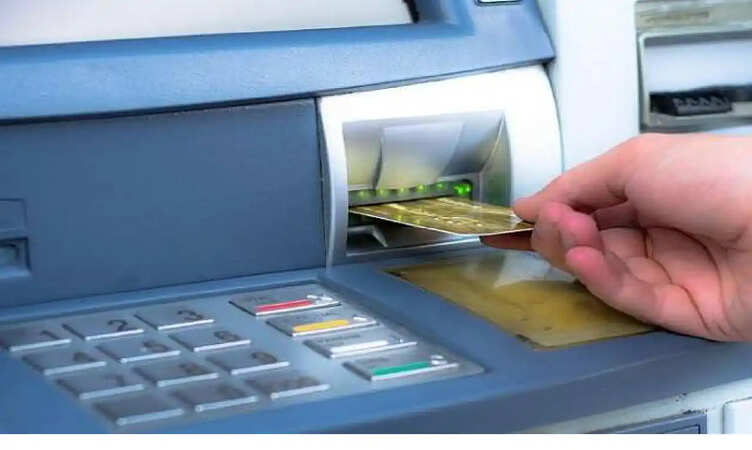 SBI एटीएम से ट्रांजैक्शन को करना होगा यह काम, जानें पूरा प्रोसेस