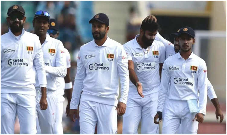 IND vs SL: श्रीलंका पर टूटी मुसीबत, मोहाली टेस्ट के बीच में चोट के चलते एक गेंदबाज हुआ कम