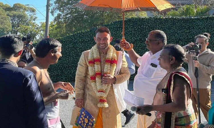 Glenn Maxwell Marriage: मैक्सवेल ने तमिल रीति-रिवाज से रचाई शादी, हाथ में वरमाला लेकर ठुमके लगाए, देखिए Video