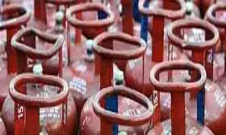 LPG सिलेंडर से जुड़ा नियम होम डिलीवरी नहीं