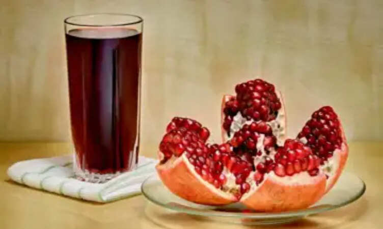 अनार का जूस स्वास्थ्य के लिए होता है फायदेमंद, नियमित सेवन करने से मिलेंगे कई लाभ