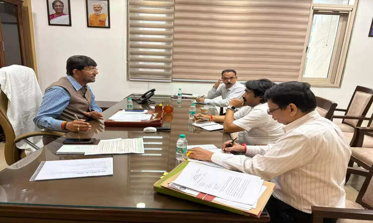 MP News: प्रदेश में निरंतर हो रहे हैं गो-संरक्षण एवं गो-संवर्धन के कार्य-&nbsp;पशुपालन एवं डेयरी राज्यमंत्री लखन पटेल&nbsp;