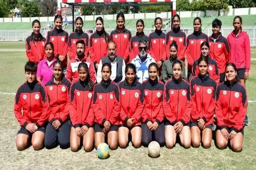सीनियर महिला हैंडबॉल चैंपियनशिप में कानपुर की सपना कश्यप बनी टीम की कप्तान