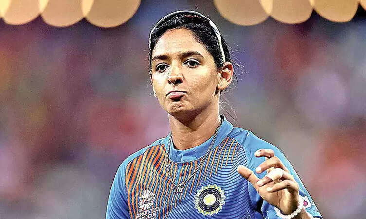 भारत की दिग्गज बल्लेबाज और कप्तान मिताली राज के सन्यास के बाद हरमनप्रीत कौर को टीम की कप्तानी