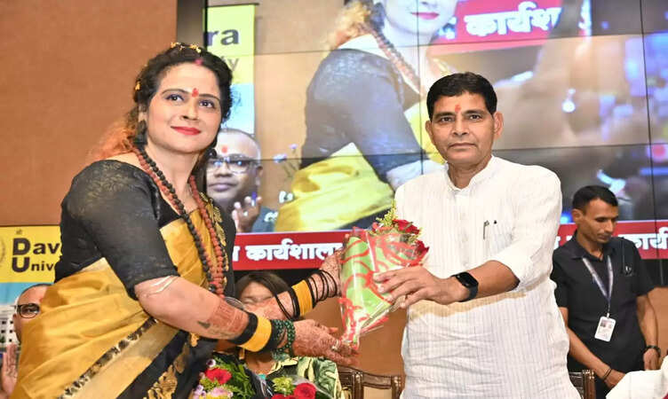 CG News: अंतर्राष्ट्रीय योग कार्यशाला में भारतीय संस्कृति की गूंज, भारतीय संस्कृति और योग की प्राचीन विद्या की अद्भुत प्रस्तुति